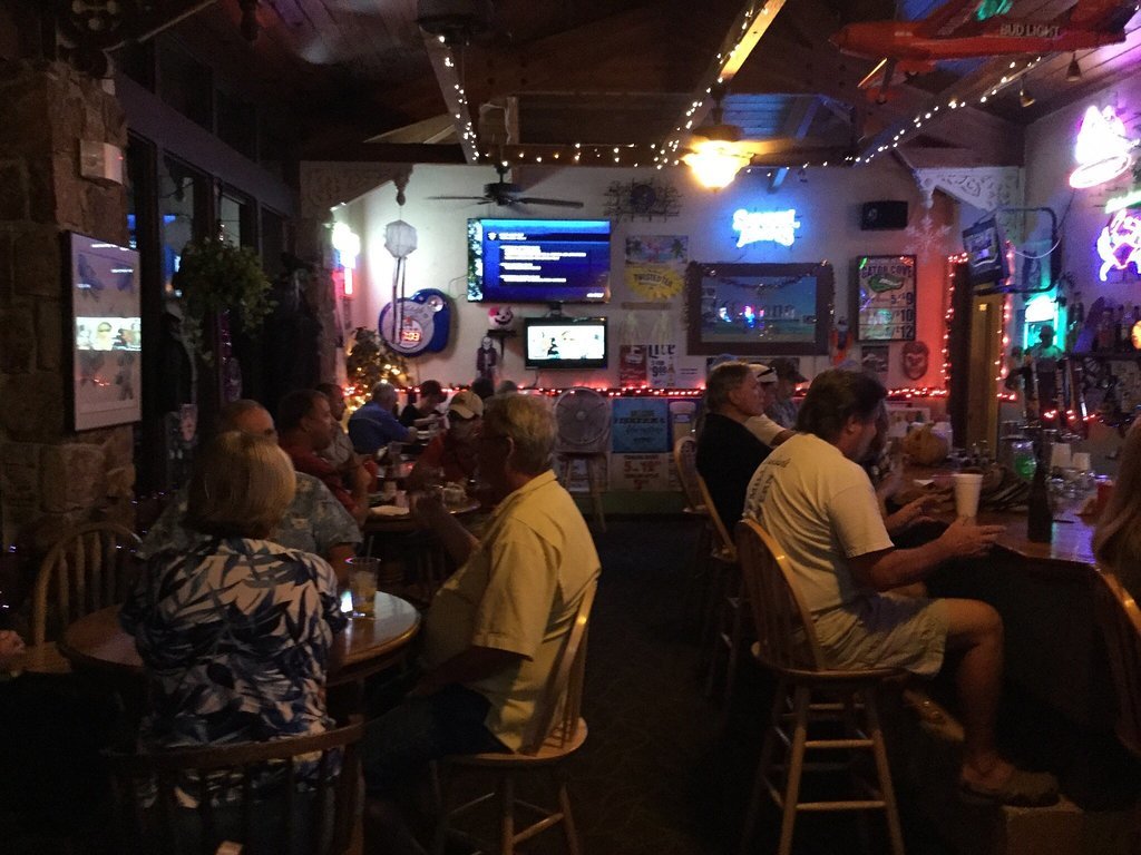 Gator Cove Bar & Restaurant